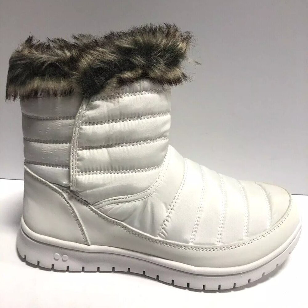 Ryka Women’s Suzy, White Ankle Boots, Size 6.5Wide